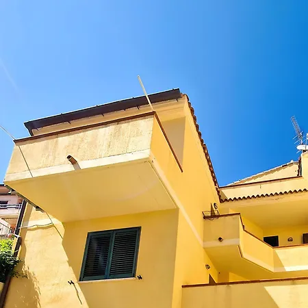 Semesterbostad Danico *